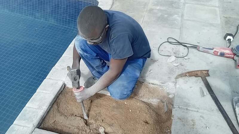 Pool Maintenance in Lochview 